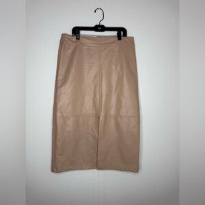 Chic Beige Pencil Skirt